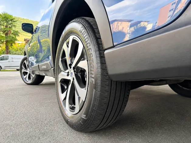 Subaru Outback 2.5i Luxury AWD Lineartronic