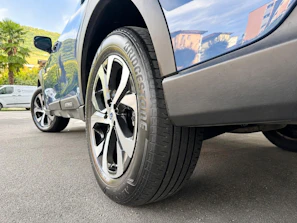 SUBARU OUTBACK 16