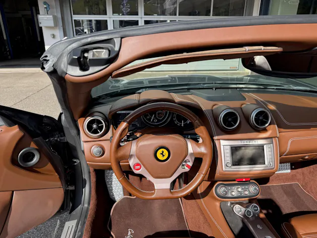 Ferrari California 4.3 V8