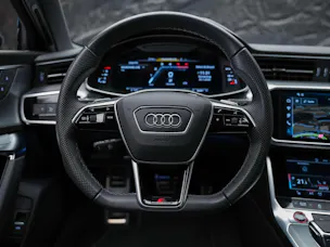 Audi S6 Avant 3.0 TDI quattro tiptronic *Tempomat*Sitzheizung* El. Sitze mit Memory*