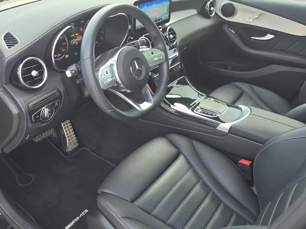 Mercedes-Benz GLC 300 AMG Line 4Matic 9G-Tronic