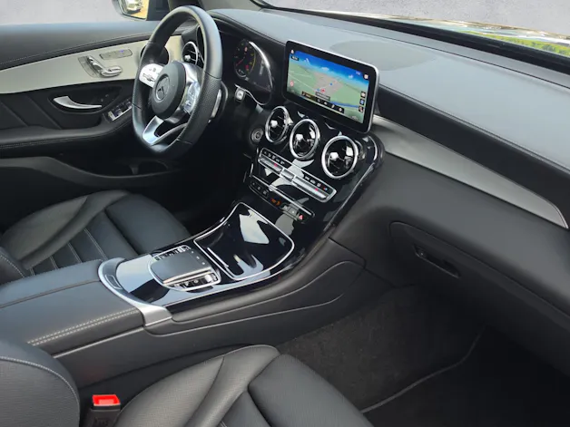 Mercedes-Benz GLC 300 AMG Line 4Matic 9G-Tronic