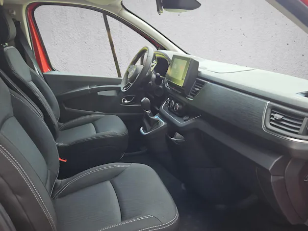 Nissan Primastar DCT 170 L1H1 Tekna 8Plätzer FT