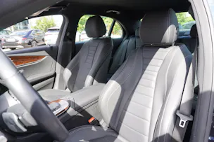 Mercedes-Benz E 300 Avantgarde 9G-Tronic