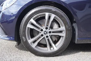 Mercedes-Benz E 300 Avantgarde 9G-Tronic