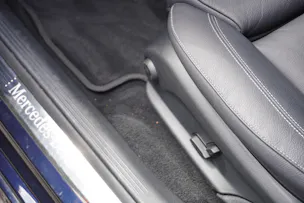 Mercedes-Benz E 300 Avantgarde 9G-Tronic