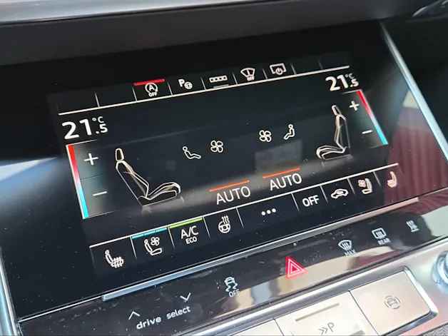 Audi RS6 Avant 4.0 TFSI V8 quattro Mythosschwarz Metallic