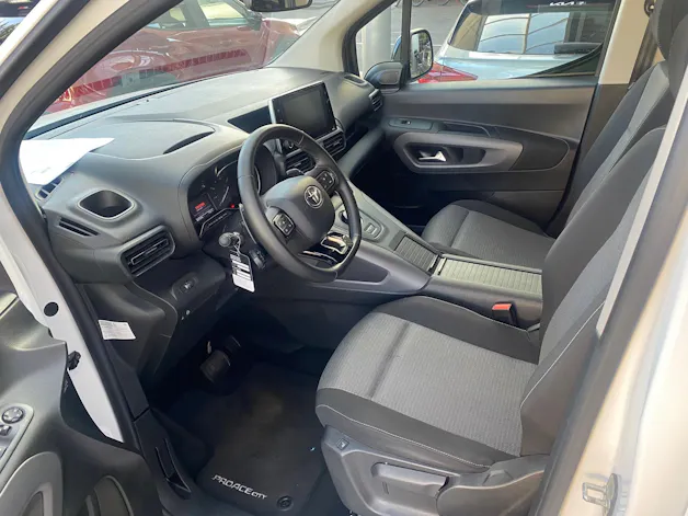 Toyota Proace City Verso 1.2 Trend Long Automatik