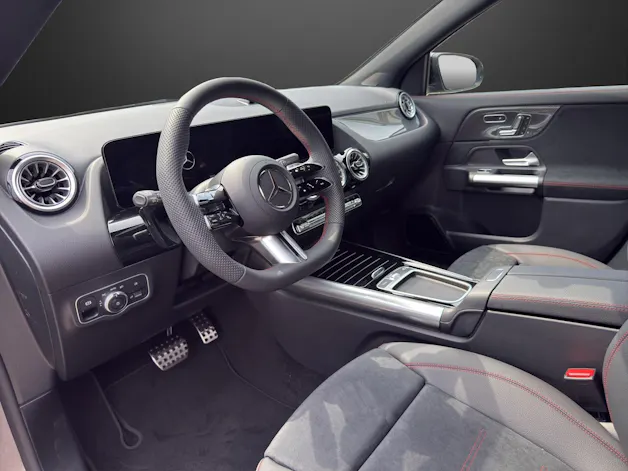 MERCEDES-BENZ GLA 250 4Matic 8G-DCT Swiss Star