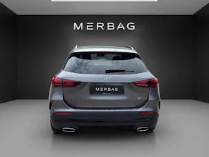 MERCEDES-BENZ GLA 250 4Matic 8G-DCT Swiss Star