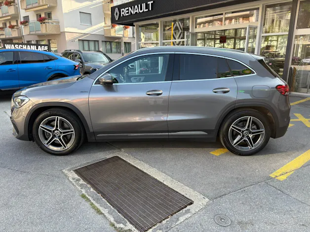 Mercedes-Benz GLA 250 AMG Line 4Matic