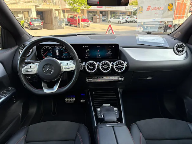 Mercedes-Benz GLA 250 AMG Line 4Matic