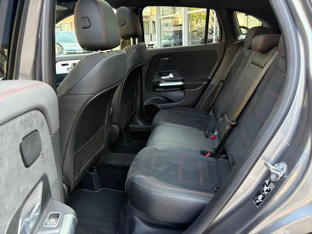 Mercedes-Benz GLA 250 AMG Line 4Matic