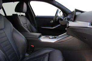BMW 330i Touring xDrive M SPORTPAKET
