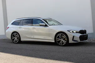 BMW 330i Touring xDrive M SPORTPAKET