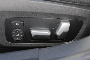 BMW 330i Touring xDrive M SPORTPAKET