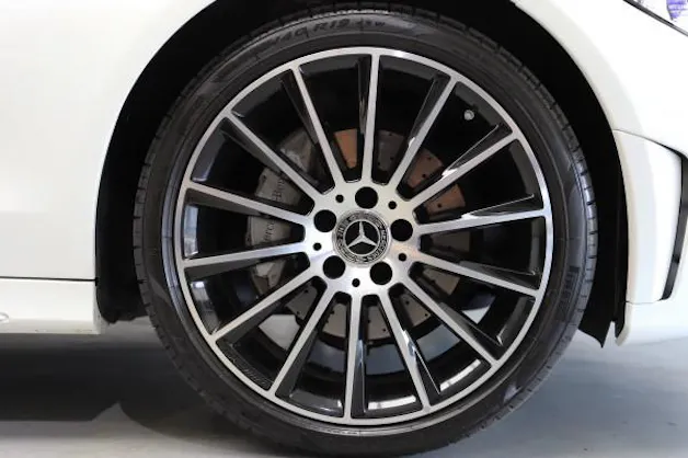 Mercedes-Benz C 220d SwissStar AMG L.4M