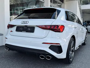 Audi S3 Sportback 2.0 TFSI quattro S-tronic