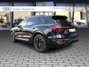 Audi Q8 50 e-tron Black Edition quattro Mythosschwarz Metallic