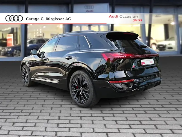 Audi Q8 50 e-tron Black Edition quattro Mythosschwarz Metallic