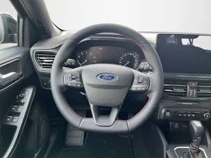 FORD Focus Station Wagon 1.0i EcoB Hybrid 155 ST-Line