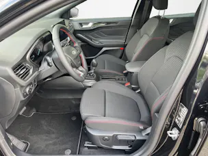FORD Focus Station Wagon 1.0i EcoB Hybrid 155 ST-Line