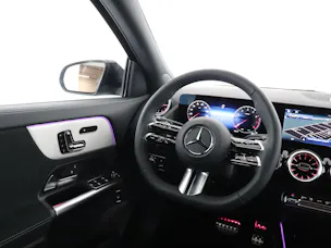 Mercedes-Benz GLA 200 Night Star 7G-D