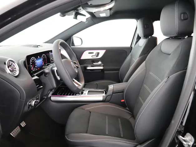 Mercedes-Benz GLA 200 Night Star 7G-D