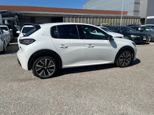 Peugeot 208 1.2i GT-Line