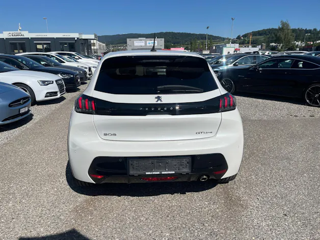Peugeot 208 1.2i GT-Line