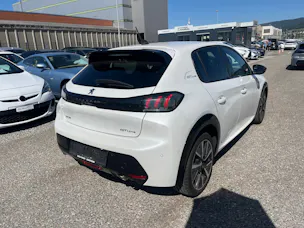 Peugeot 208 1.2i GT-Line