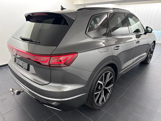 VW Touareg 3.0 TDI R-Line ''inkl. AHK & Standheizung''