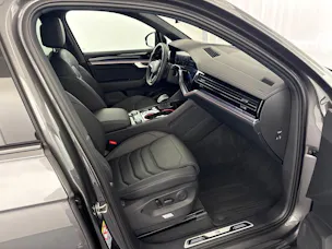 VW Touareg 3.0 TDI R-Line ''inkl. AHK & Standheizung''