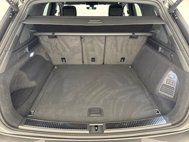 VW Touareg 3.0 TDI R-Line ''inkl. AHK & Standheizung''