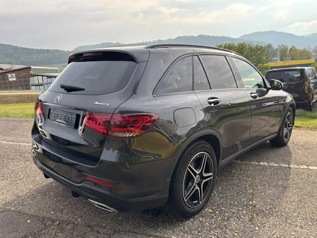 MERCEDES-BENZ GLC 300 d AMG Line 4Matic 9G-Tronic