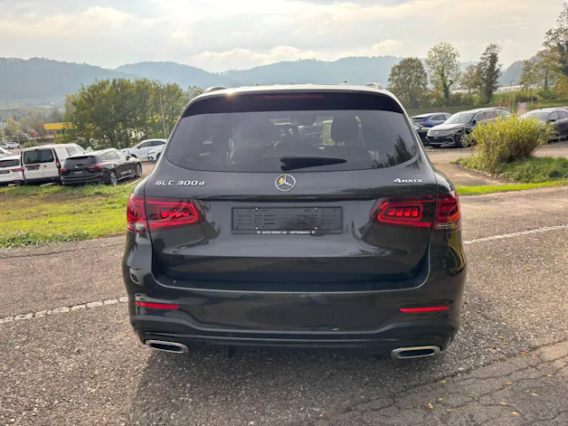 MERCEDES-BENZ GLC 300 d AMG Line 4Matic 9G-Tronic