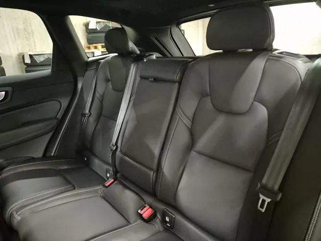 VOLVO XC60 2.0 B5 MH Black Edition AWD