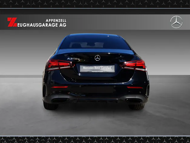 Mercedes-Benz A 250 e AMG Line