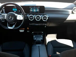 Mercedes-Benz A 250 e AMG Line