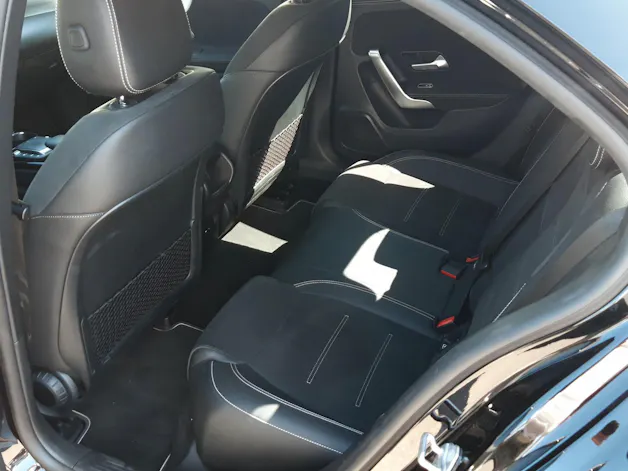 Mercedes-Benz A 250 e AMG Line