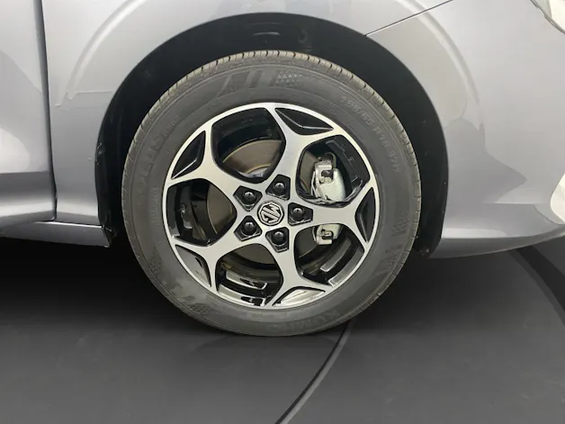 MG 3 1.5 Hybrid Luxury Aut.