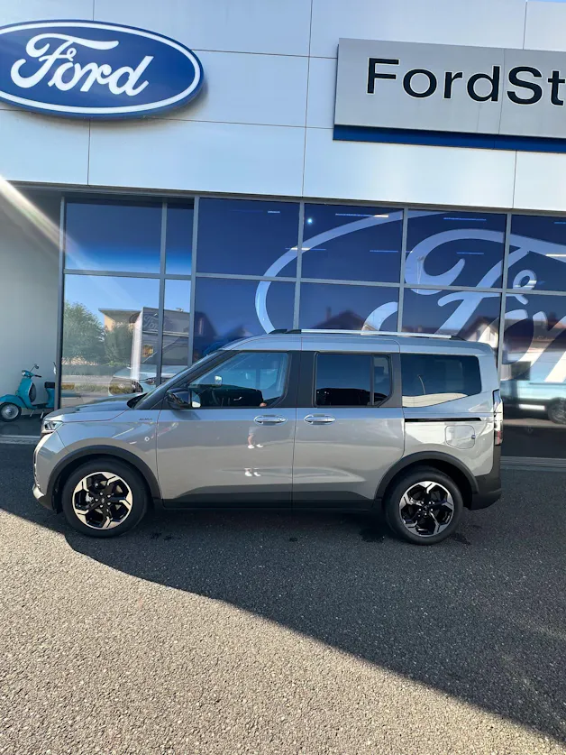 FORD TOURNEO COURIERier 1.0 EcoBoost A Active/125CV/Aut.