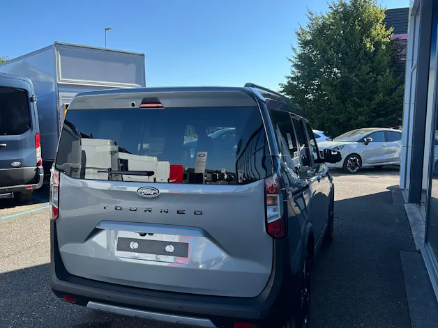 Ford TOURNEO COURIERier 1.0 EcoBoost A Active/125CV/Aut.