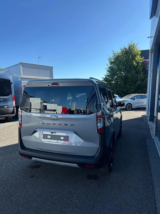 FORD TOURNEO COURIERier 1.0 EcoBoost A Active/125CV/Aut.