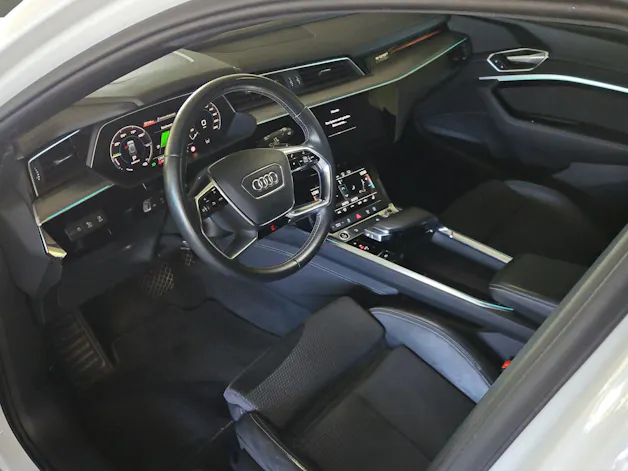 AUDI e-tron 55 S Line quattro