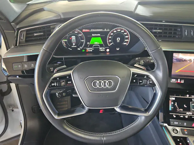 AUDI e-tron 55 S Line quattro