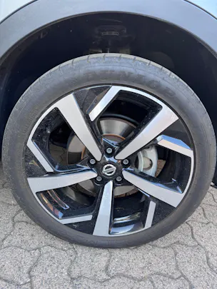 Nissan Qashqai 1.3 DIG-T tekna DCT