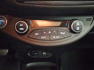 Toyota Yaris 1.5 VVT-i Hybrid Trend e-CVT