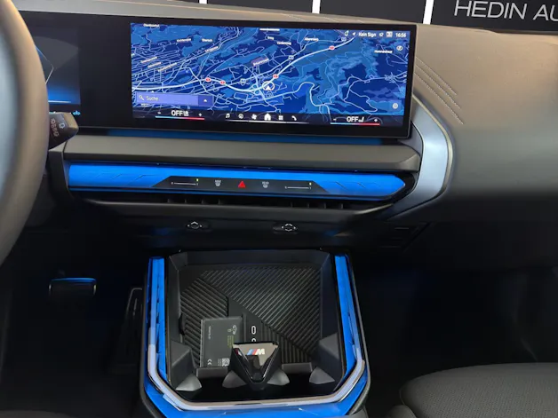 BMW X3 M50i