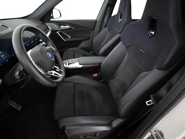 BMW X1 30e xDrive paddles